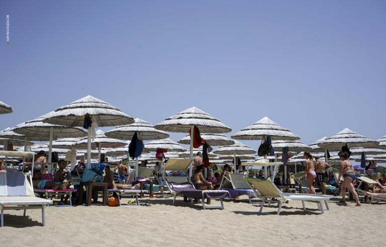Incoho - Zona Franca Lounge Beach